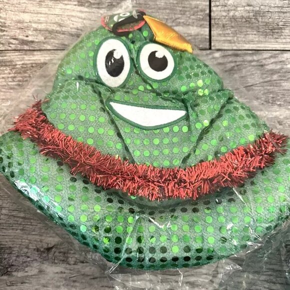 Christmas Tree W/Star Emoticon All Ages Poop Smile Emoji Soft Hat Cushion Green - Picture 1 of 1